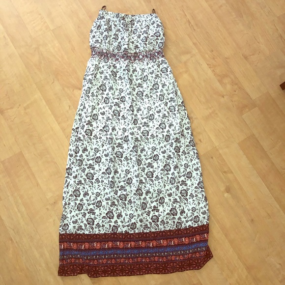 iris Dresses & Skirts - Maxi dress with white linen lining